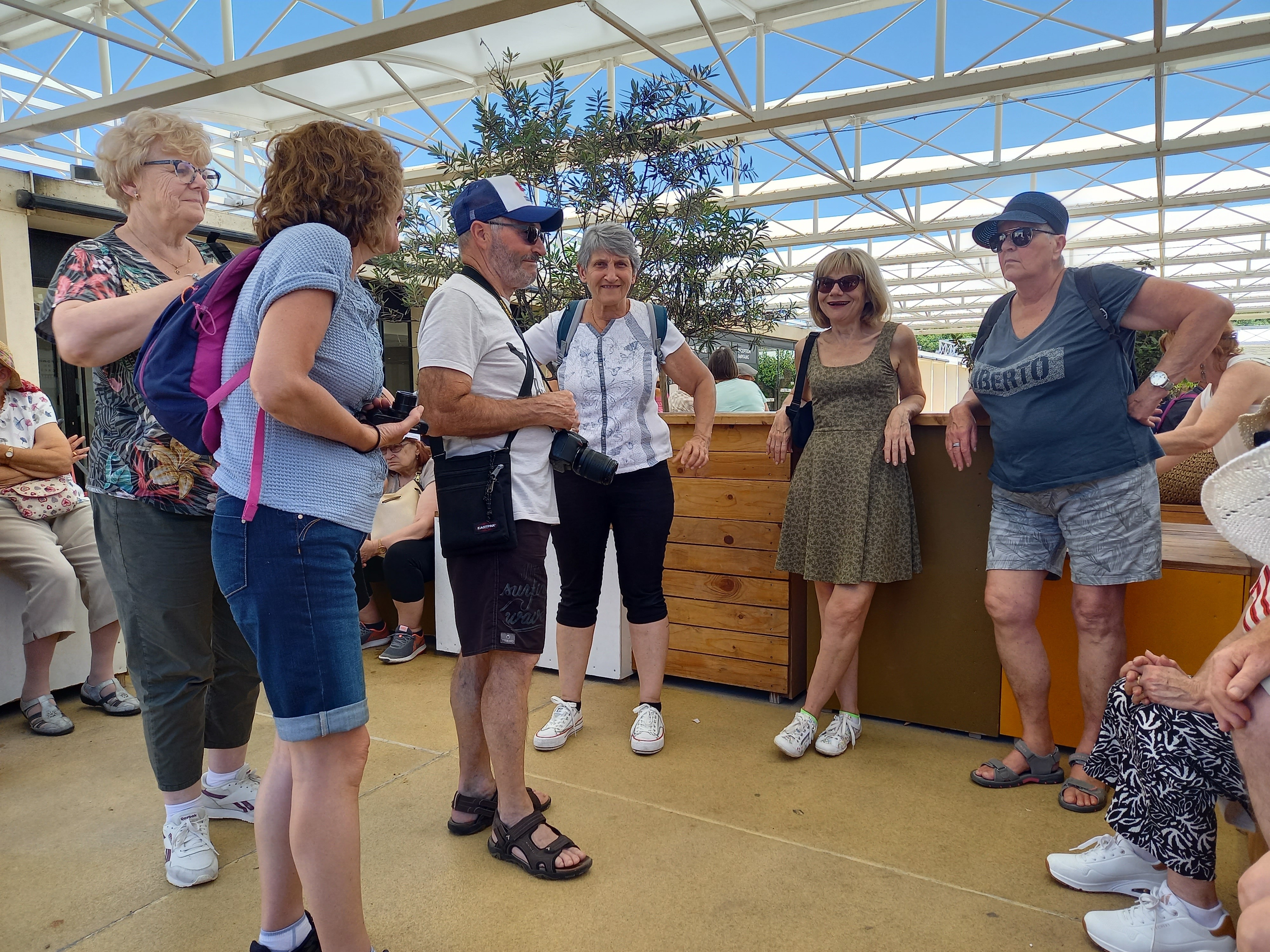 En attendant la visite