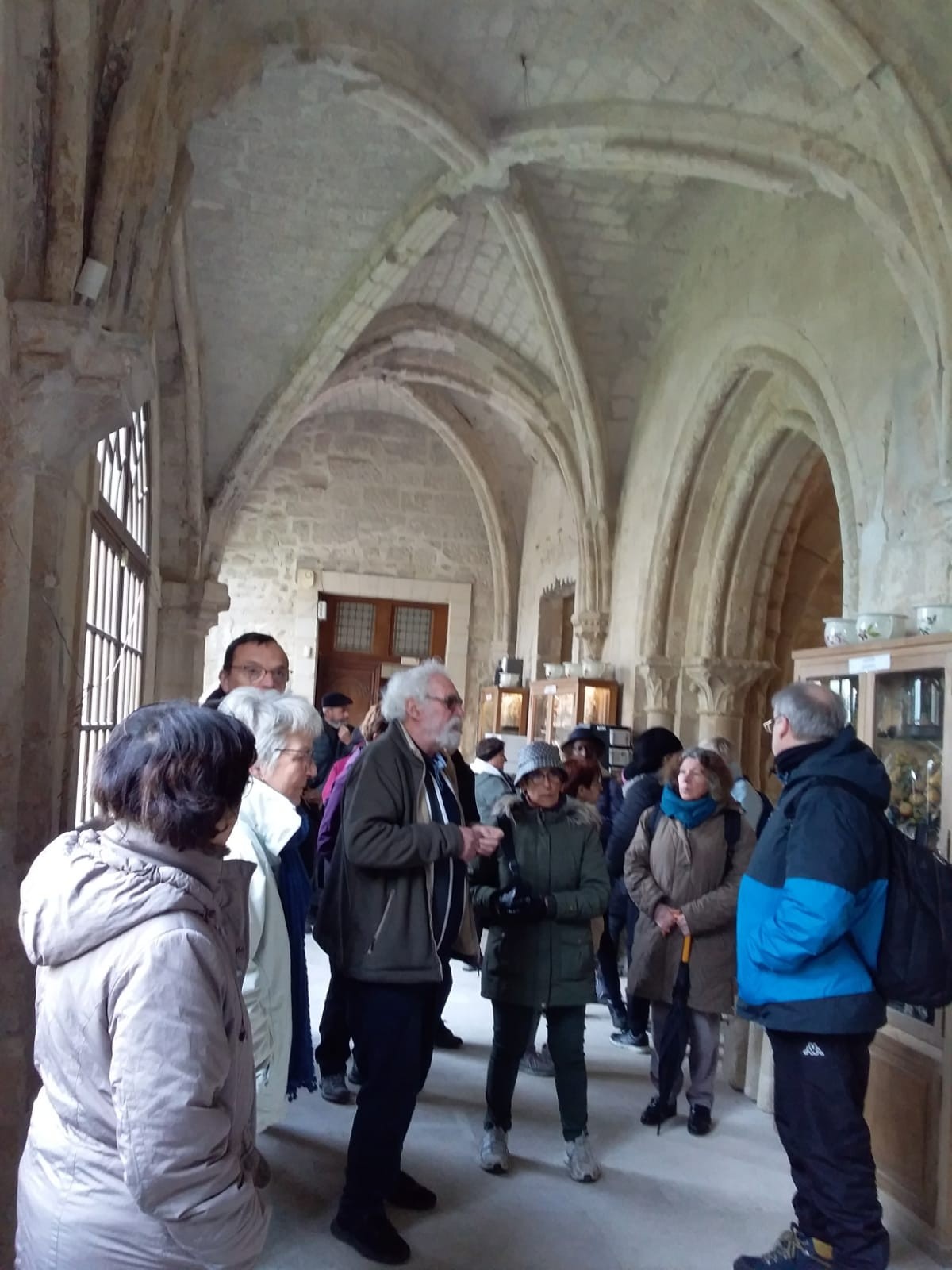 Notre guide nous explique l'histoire de l'Abbaye