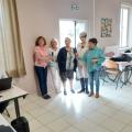 Le groupe des danseuses en plein chant